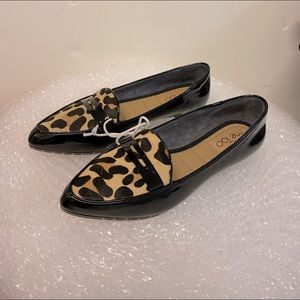 Me Too Women Addie Patent Slip On Shoes.